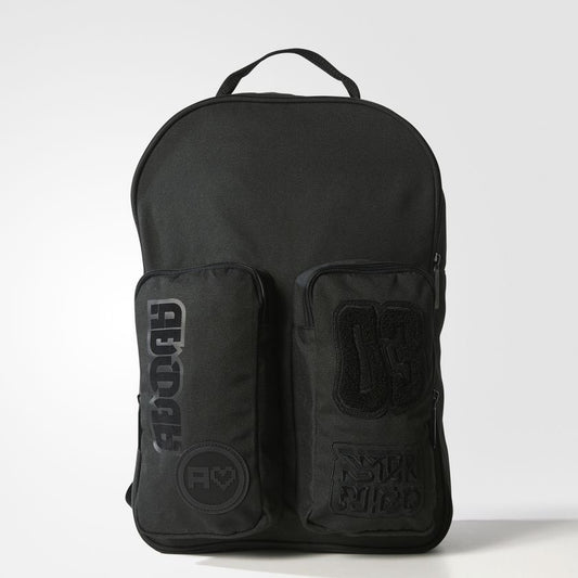 CLASSIC BACKPACK